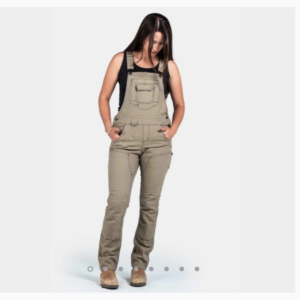 Dovetail Womens work overalls size 6/30